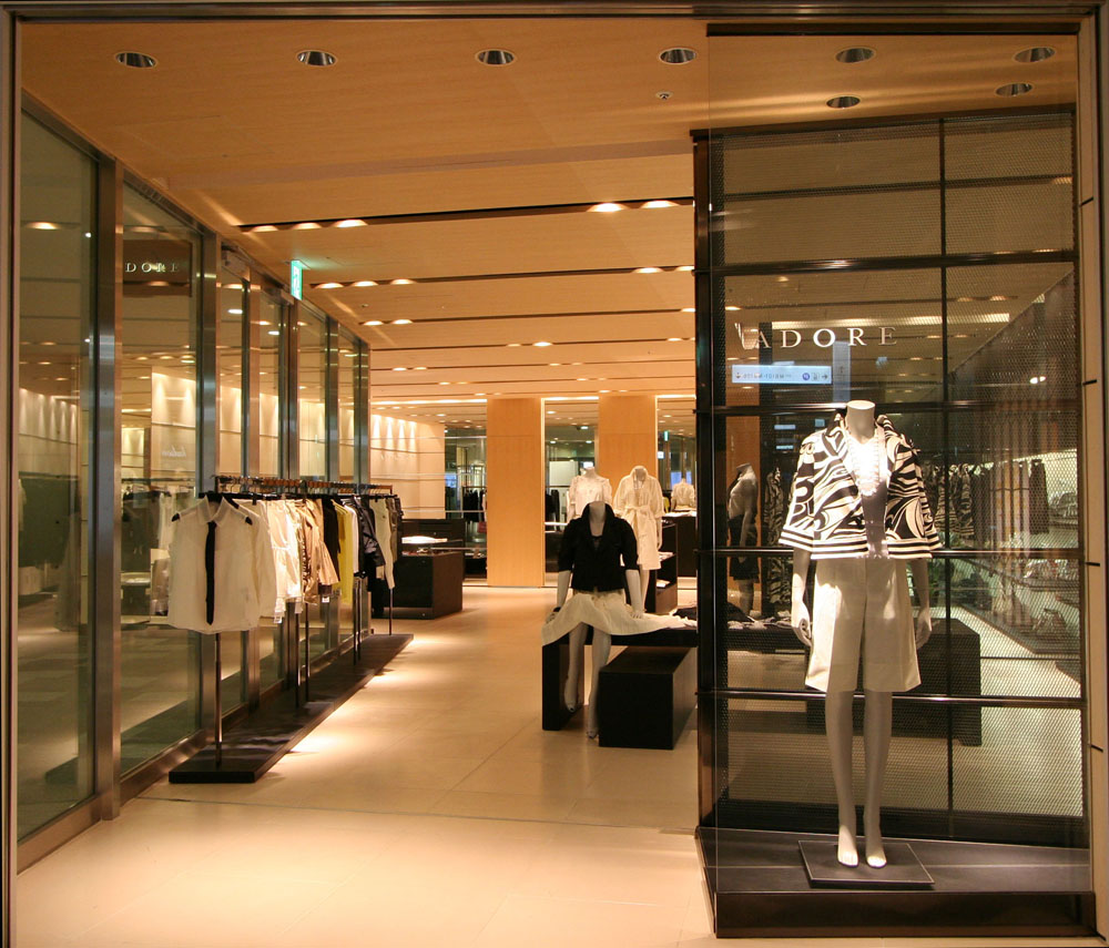 ADORE 表参道ヒルズ/アドーア 表参道ヒルズ/店舗設計・ショップデザイン:洋服・ファッションブランド