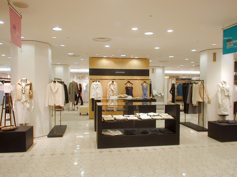 ADORE 心斎橋大丸/アドーア 心斎橋大丸/店舗設計:店舗洋服・ファッションブランド