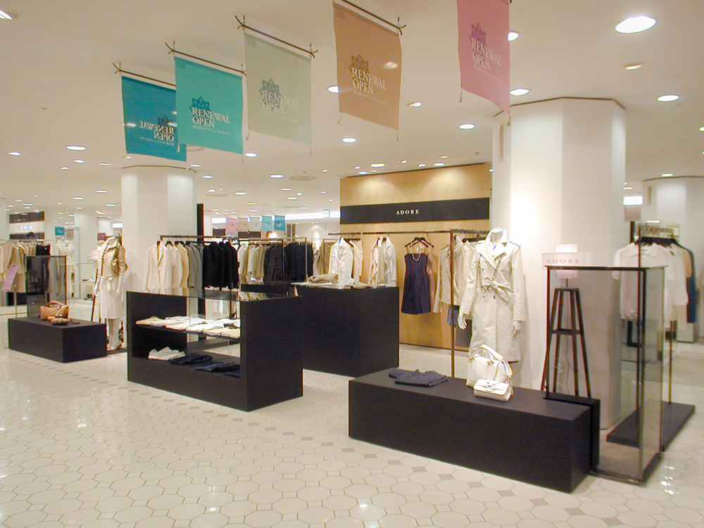 ADORE 心斎橋大丸/アドーア 心斎橋大丸/店舗設計:店舗洋服・ファッションブランド